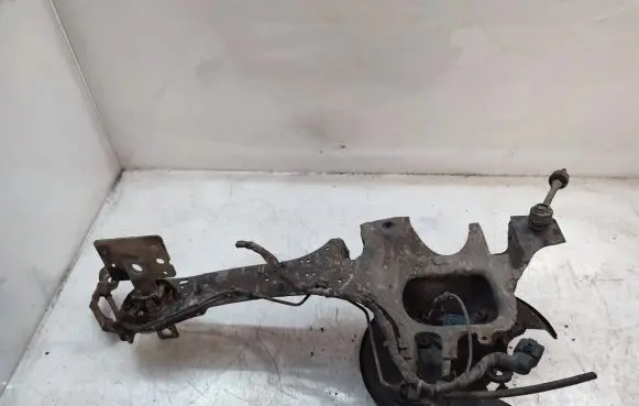 Volvo V70 Rear wheel hub