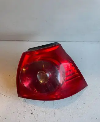 Volkswagen Golf V Rear/tail lights 028490202 1K6945099N 001324176