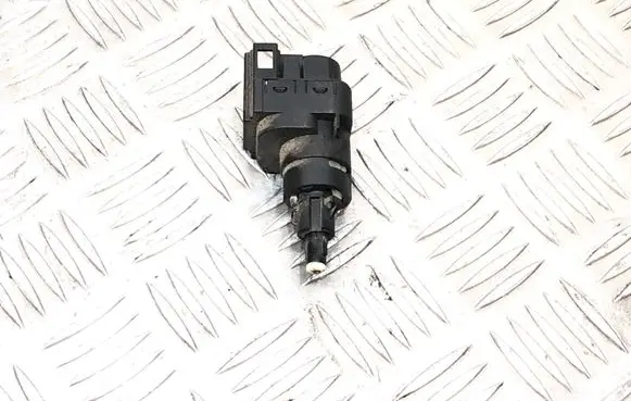 Skoda Fabia Mk1 (6Y) Brake pedal sensor switch 6Q0945511