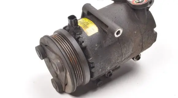 Volvo S40 Air conditioning (A/C) compressor (pump) 6M5H19D629
