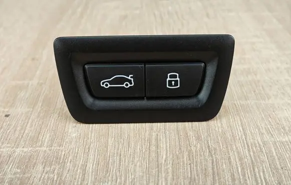 BMW X6 G06 Tailgate/boot open switch button 5A64C25