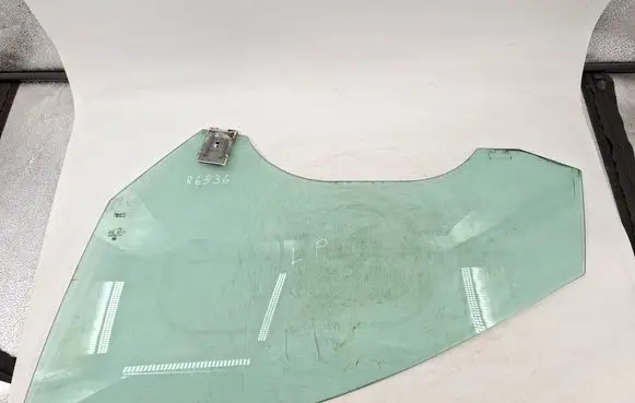 Volkswagen PASSAT CC Front door window glass four-door 43R001026 3C8845201A