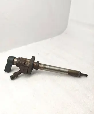 Volvo V50 Fuel injector 9647247280