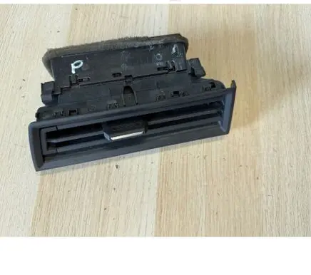 Seat Arona Dash center air vent grill 6F1820902
