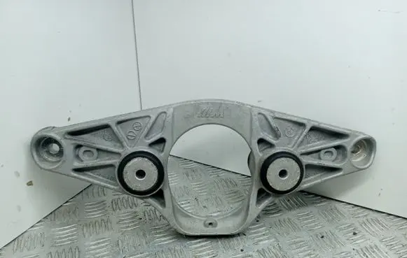BMW M5 Rear differential mounting bracket 2284474