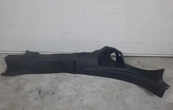Skoda Yeti (5L) Rear seat side bottom trim 5L0867766B