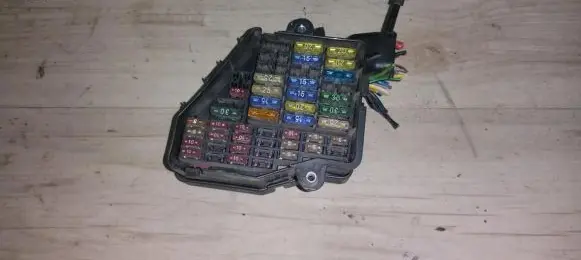 Audi A4 S4 B5 8D Fuse box set