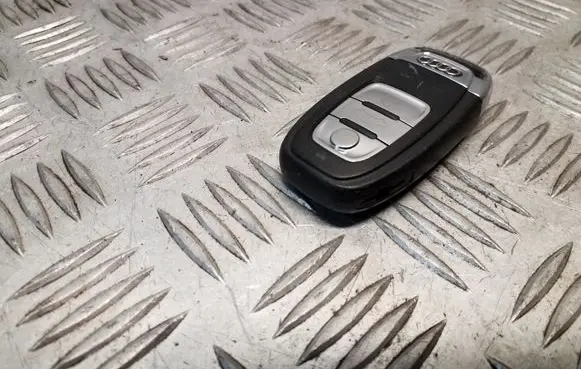 Audi A5 Sportback 8TA Ignition key/card 8K0959754H