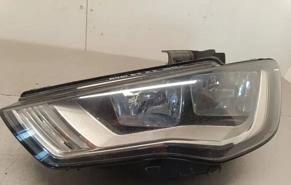 Audi A3 S3 8V Headlight/headlamp 8V0941003A 1LJ01074003 01074003AJ