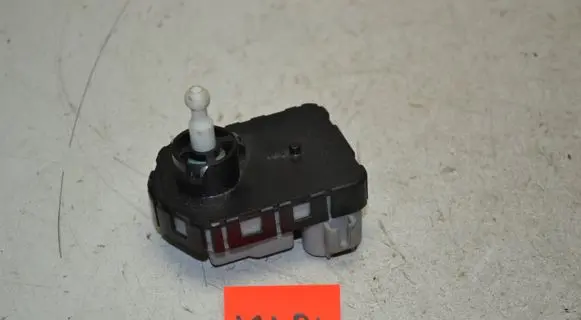 Lexus IS 220D-250-350 Headlight level adjustment motor 