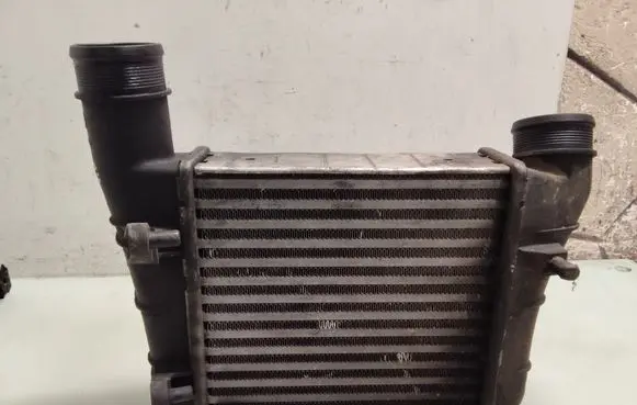 Audi A4 S4 B7 8E 8H Intercooler radiator 174978713