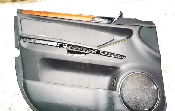 Mercedes-Benz GL X164 Front door card panel trim 304871a1 2217915