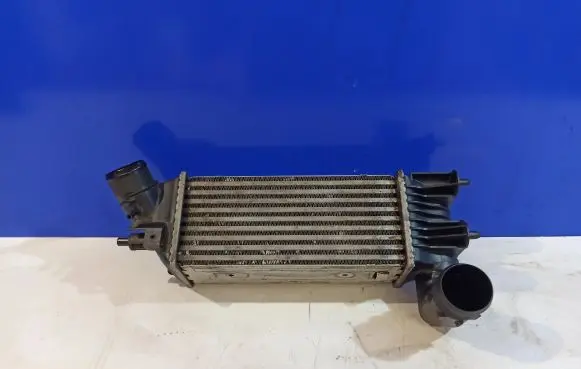 Citroen C5 Intercooler radiator 9637809480