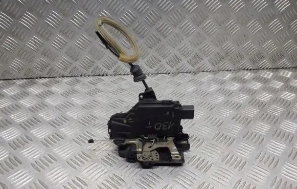 Seat Toledo II (1M) Front door lock 381837016A