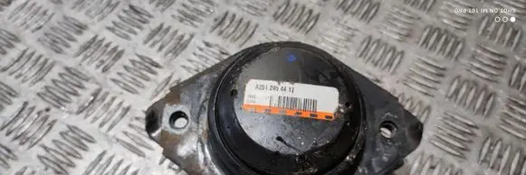 Mercedes-Benz ML W164 Engine mount bracket A2512404417