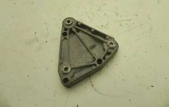 Opel Adam Engine mounting bracket 55577637 VD8162