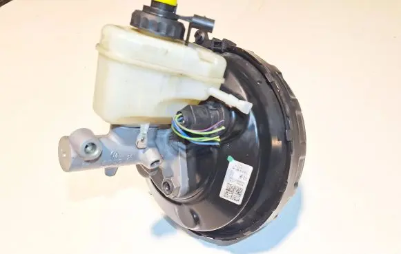 Audi Q7 4L Brake booster 7L8612101M S000CE7W 253678694503