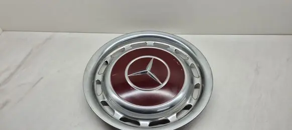 Mercedes-Benz W123 R14 wheel hub/cap/trim 