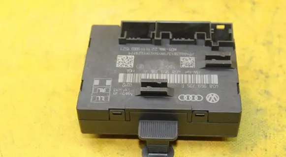 Audi A6 C7 Door control unit/module 4G8959795A