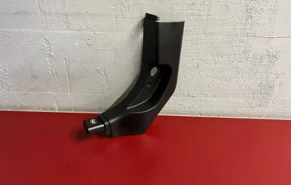 BMW X4 G02 Foot area side trim 7398017 7446633 51437398017