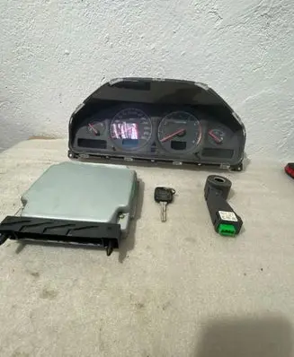 Volvo S80 Engine ECU kit and lock set 1928403486 0047259 69294150