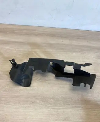 Volkswagen Golf Plus Intercooler air guide/duct channel 5m0121284a