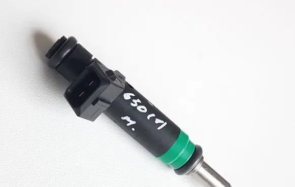 BMW X5 E53 Fuel injector 7525721 6136C02003