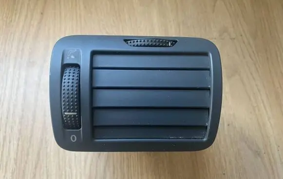 Volkswagen PASSAT B5 Dashboard side air vent grill/cover trim 1841907001 3B0819703D