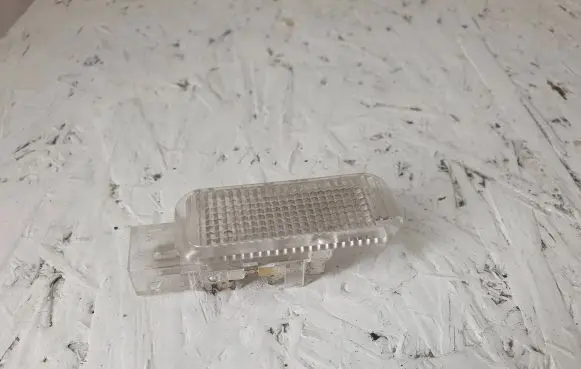Audi A6 S6 C6 4F Glove box light 4F0947415