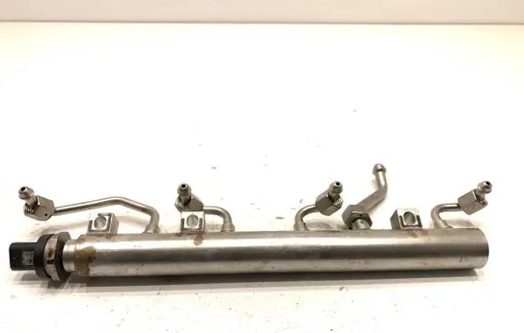 BMW 5 G30 G31 G38 Fuel main line pipe 7852403