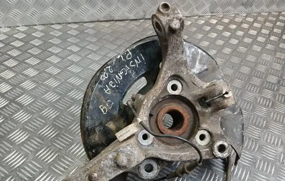 Opel Insignia A Front wheel hub spindle knuckle