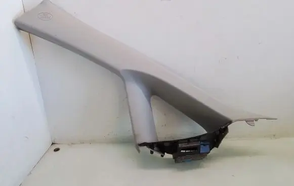 Toyota Auris 150 (A) pillar trim 6222002020