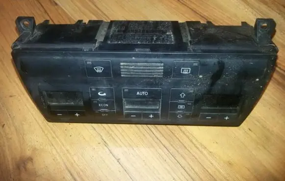 Audi A6 S6 C5 4B Climate control unit