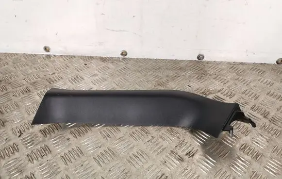 Subaru Forester SK Tailgate/boot cover trim set PPTD12