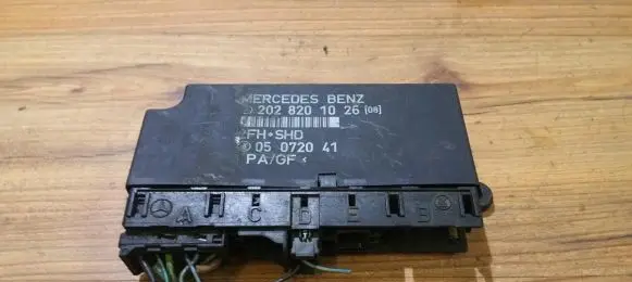 Mercedes-Benz C W202 Comfort/convenience module 2028201026 05072041