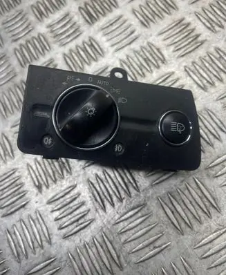 Mercedes-Benz E W211 Light switch 2115450104 0401055