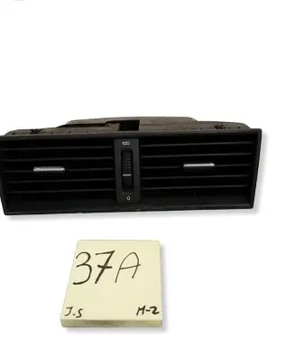 Mercedes-Benz C W202 Dash center air vent grill A2028300554