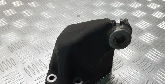 Mercedes-Benz R W251 Engine mounting bracket A6422230204