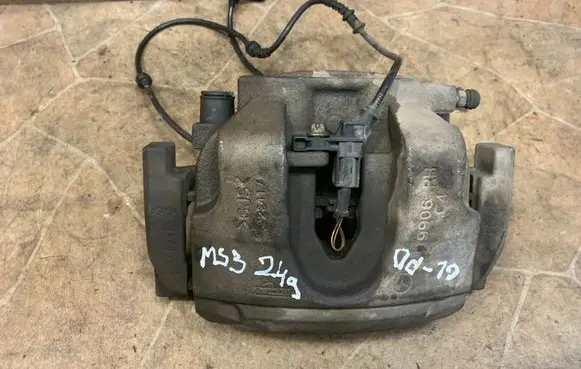 Mercedes-Benz GL X166 Front brake caliper 