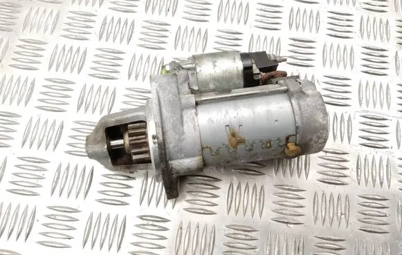 BMW 3 F30 F35 F31 Starter motor 7631558 4280009130