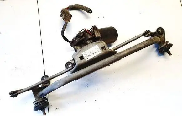Front wiper linkage and motor