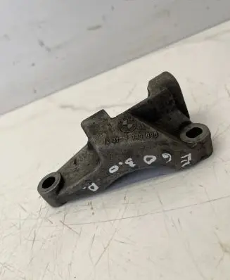 Generator/alternator bracket