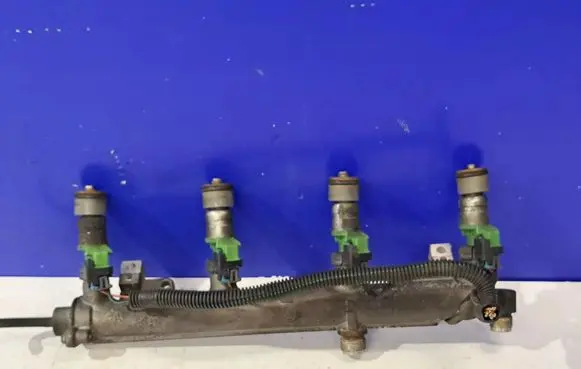 Saab 9-3 Ver1 Fuel main line pipe 12790826 12569089