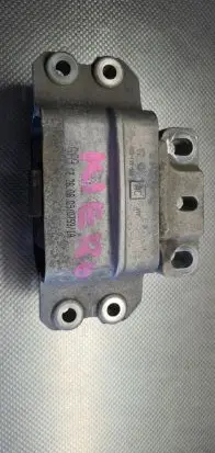 Volkswagen Touran I Engine mount bracket 1K0199555AC