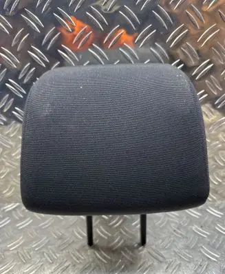 Peugeot 208 I Rear seat headrest 