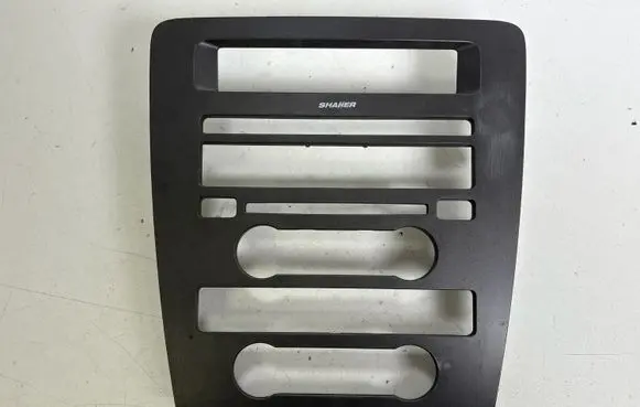 Ford Mustang V Radio/GPS head unit trim 6304302AB