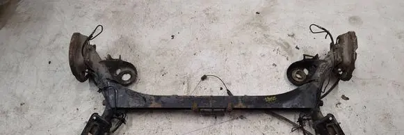 Peugeot 3008 I Rear subframe 