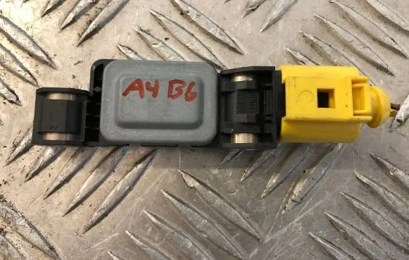 Audi A4 S4 B6 8E 8H Airbag deployment crash/impact sensor 4B0959643C 090303 0231A0PR2QQM