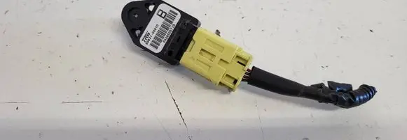 Toyota Corolla Verso E121 Airbag deployment crash/impact sensor 8983105010