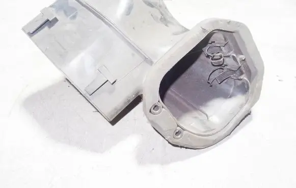 Audi Q7 4L Air intake duct part 7L0819049A